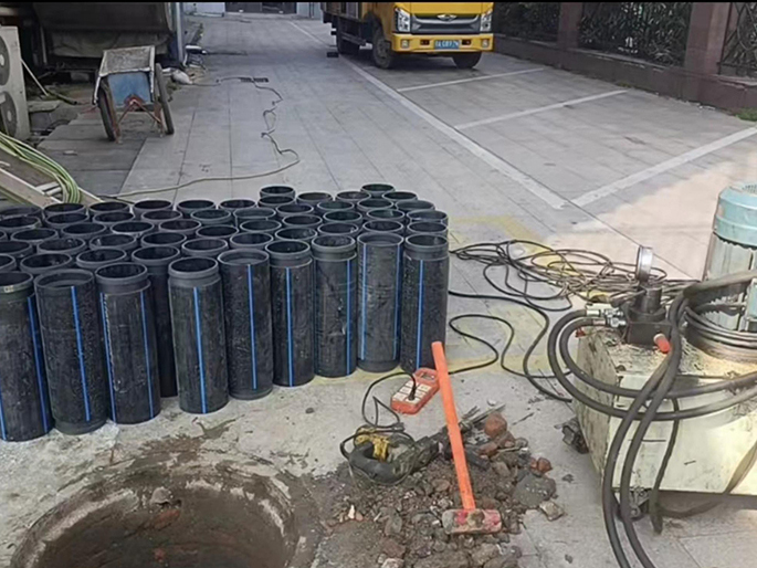 新会PE置换管厂家 DN315置换管 非开挖管短管置换